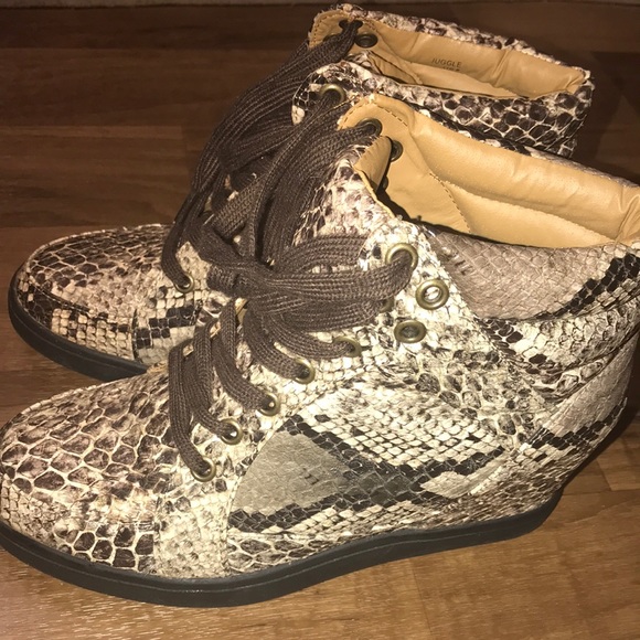 Vintage Beau & Ashe Snake Skin Pattern Platform - Picture 2 of 6